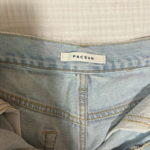 Pacsun Ultra High Rise Vintage Light Wash Denim Shorts - Picture 2 of 4